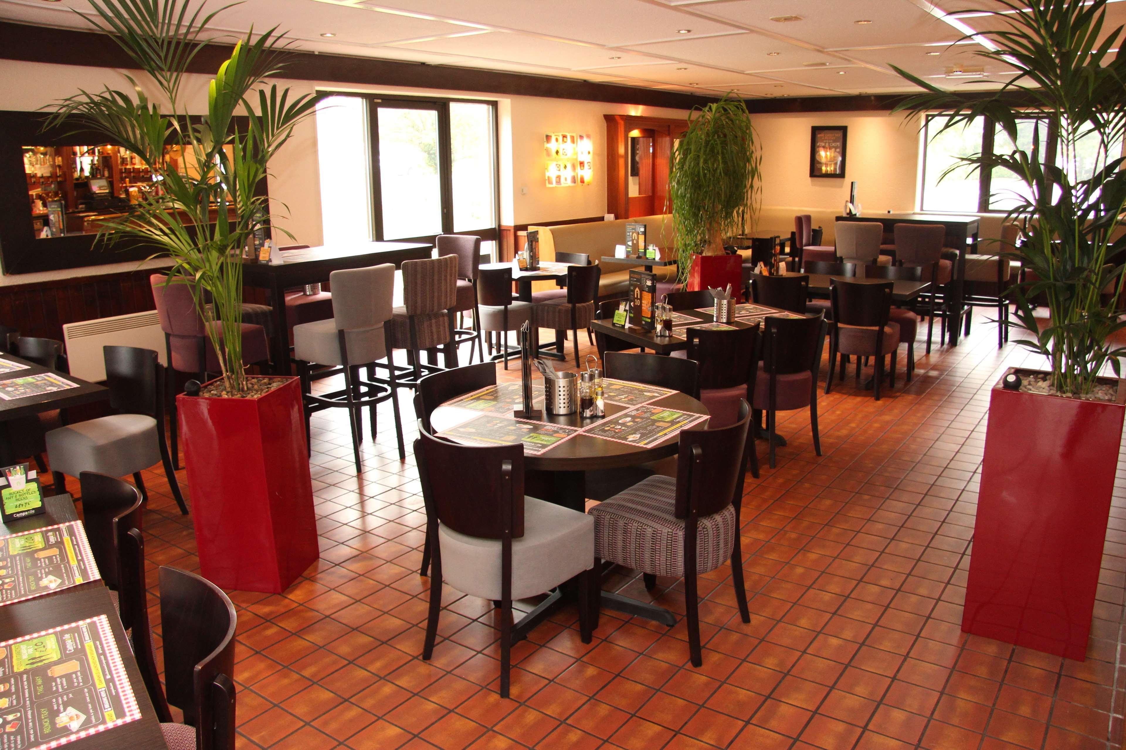 Campanile - Fenny Stratford Отель 2*
